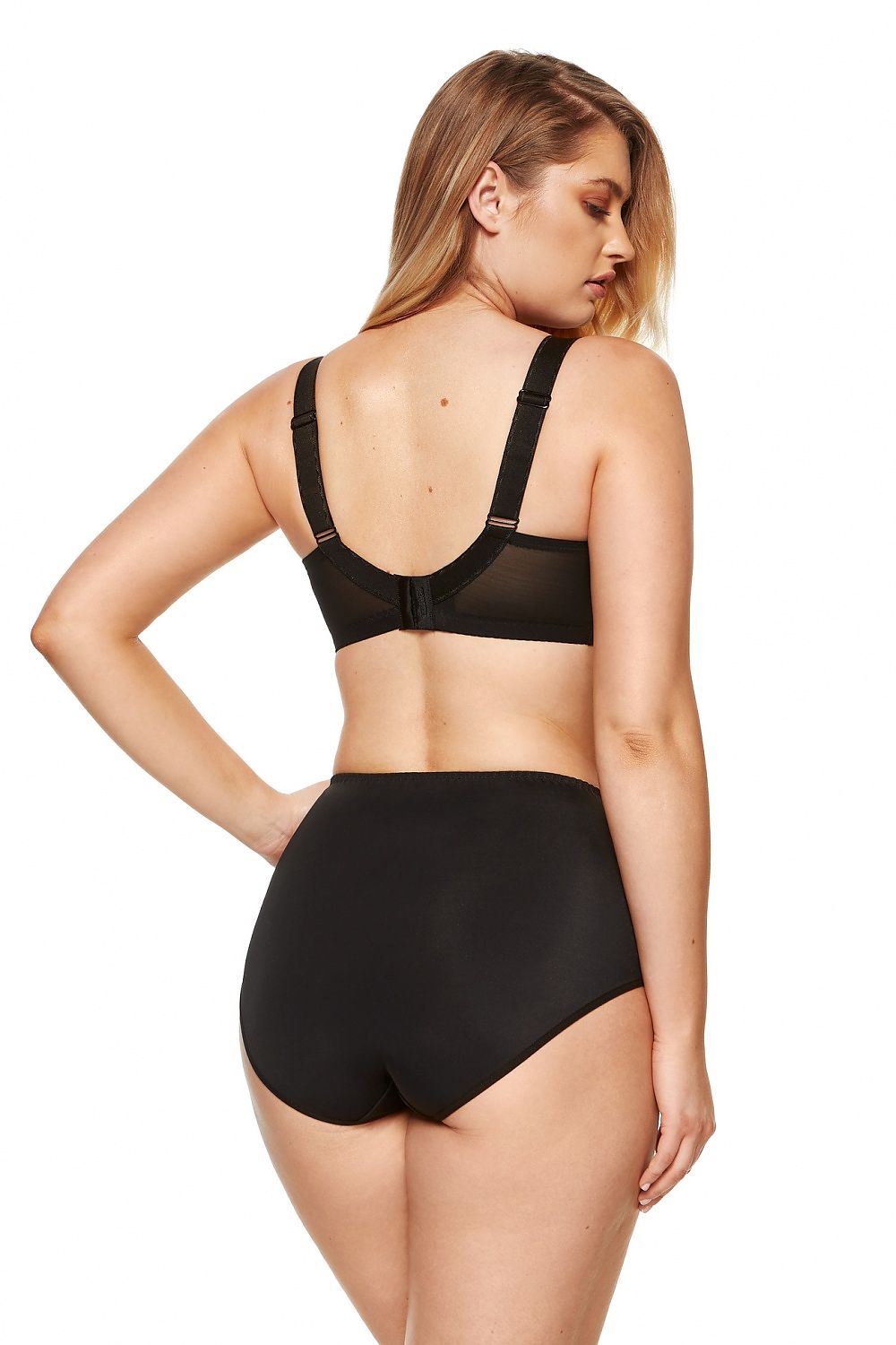 Soft Gorteks plus size wire-free minimizer bra in black with supportive tulle back – rear view.